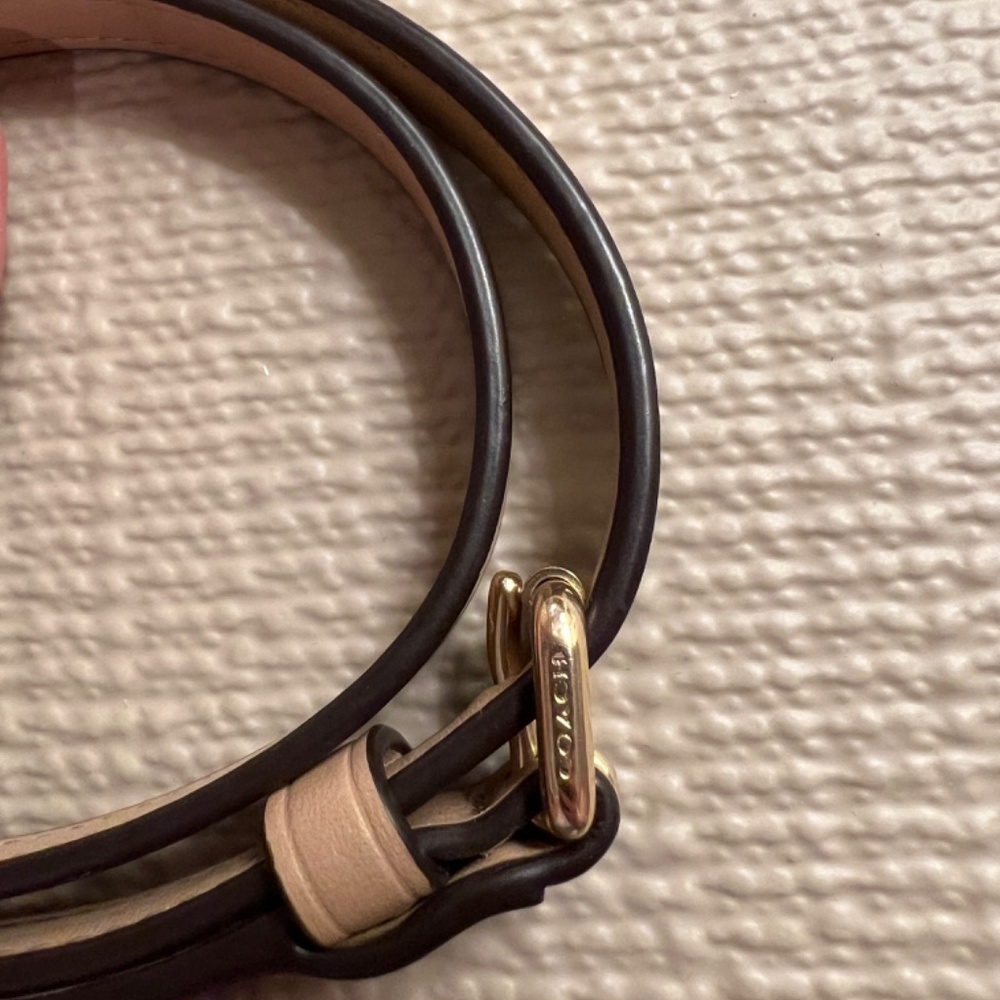 Beautiful Nude coach small purse - Picture 6 of 16